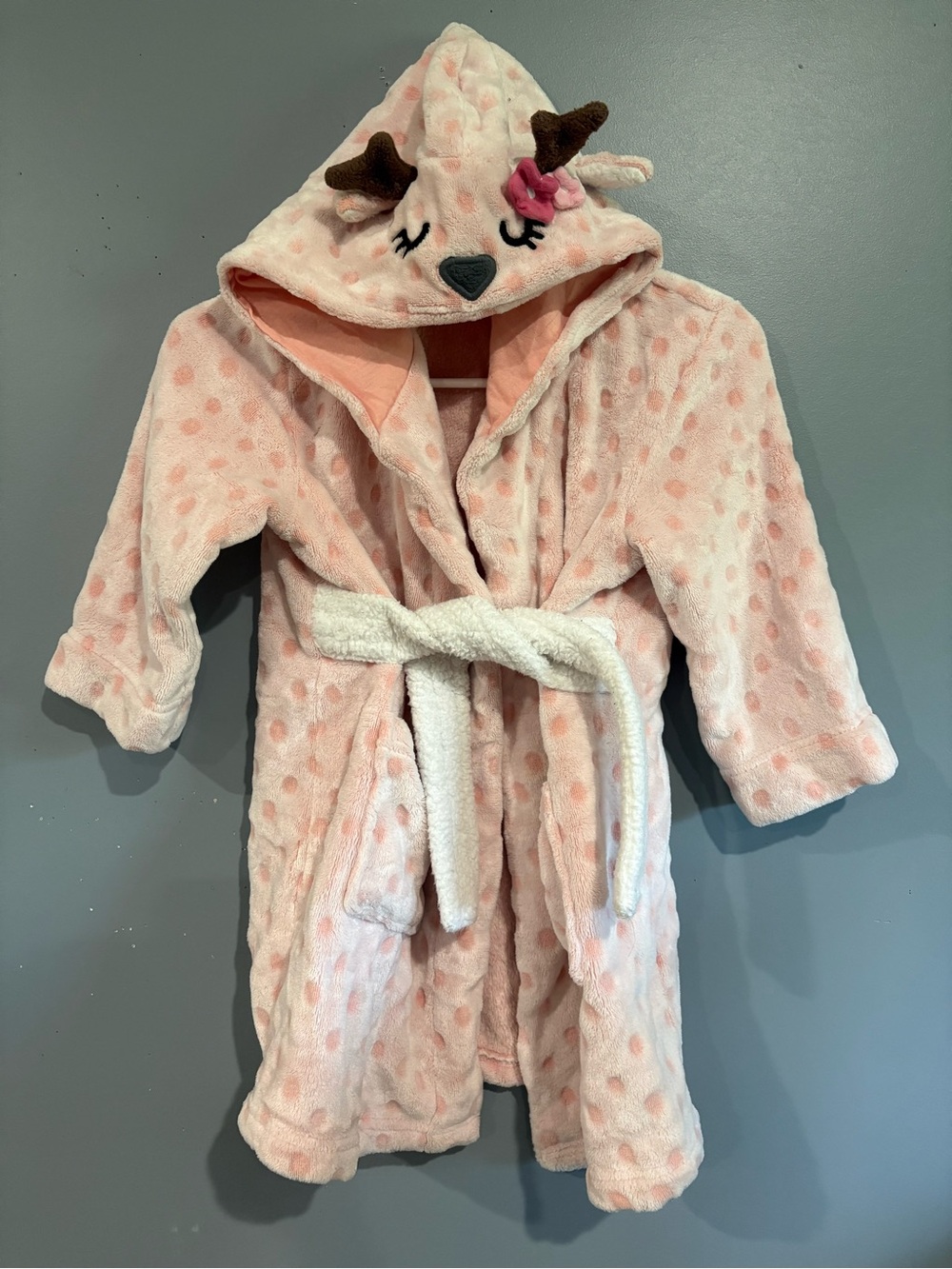 Cat & Jack Girls Reindeer Plush Hooded Robe Pink Polka Dot Size 4T/5T